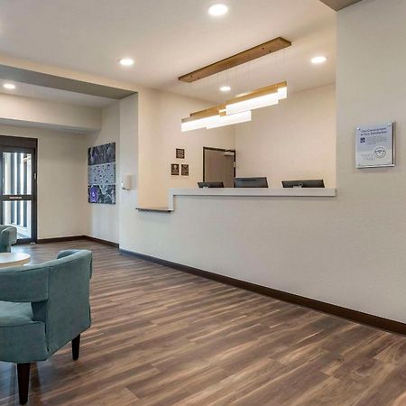 Mainstay Suites Waukee-West Des Moines Bagian luar foto